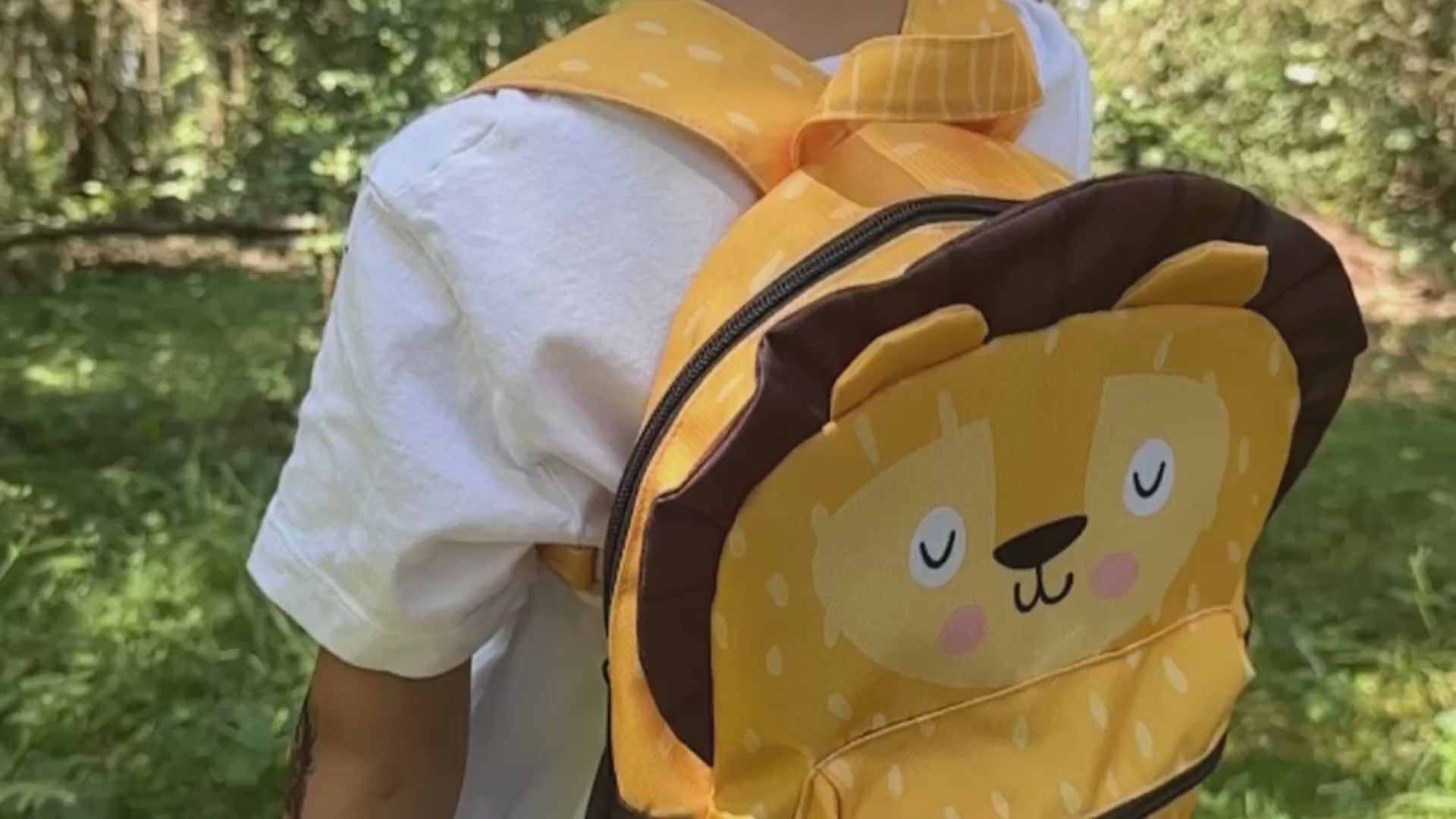 Charger la vidéo : Retrouvez nos sacs originaux et ludiques à coudre pour vos enfants
